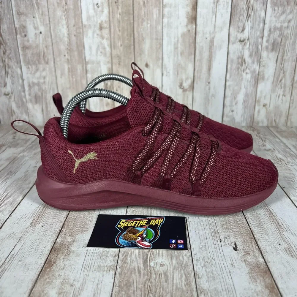 Puma soft foam maroon and gold - Womens 7.5